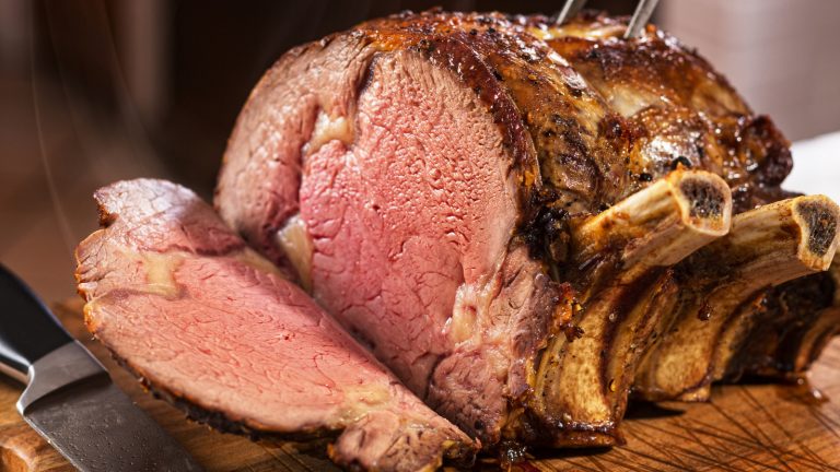 The Individual Portion Guide for Purchasing Prime Rib for a Gathering