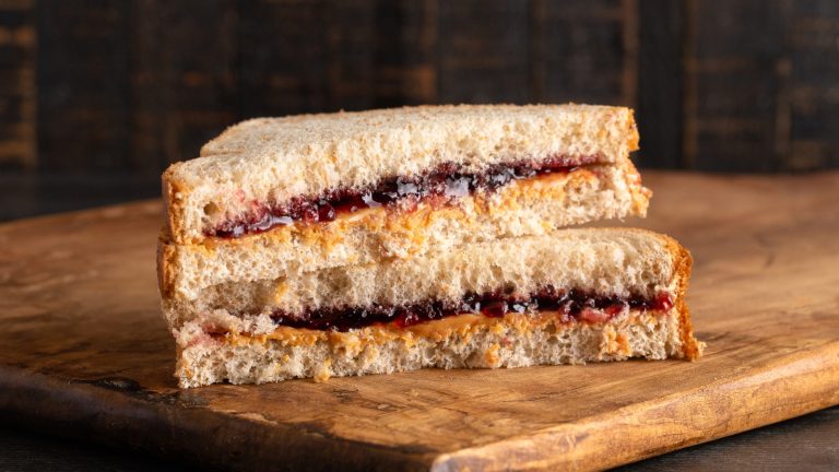 Why Crusty Bread Isn't Ideal for a PB&J Sandwich