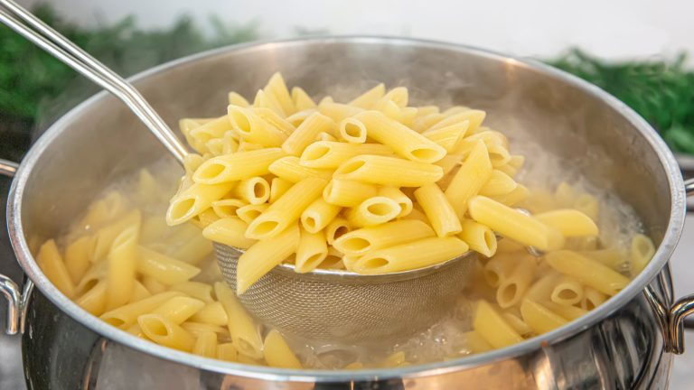 Please Avoid Throwing Pasta at the Wall — It Can't Tell You If It's Cooked