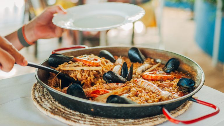 Alternatives to Bomba Rice for Making Paella