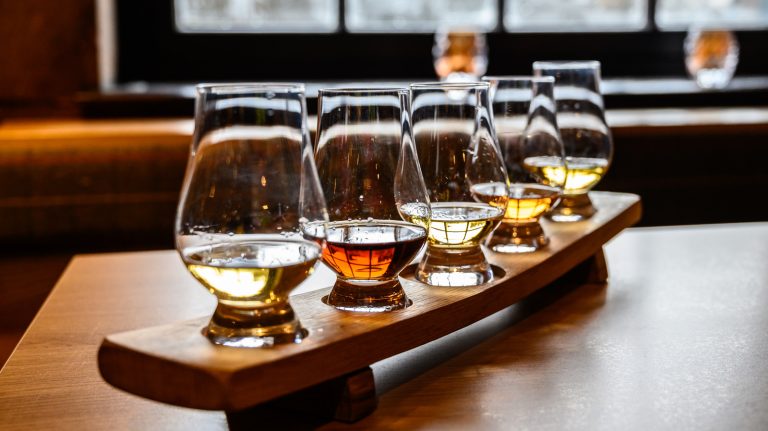 Quick Ways to Cleanse Your Palate While Tasting Whiskey