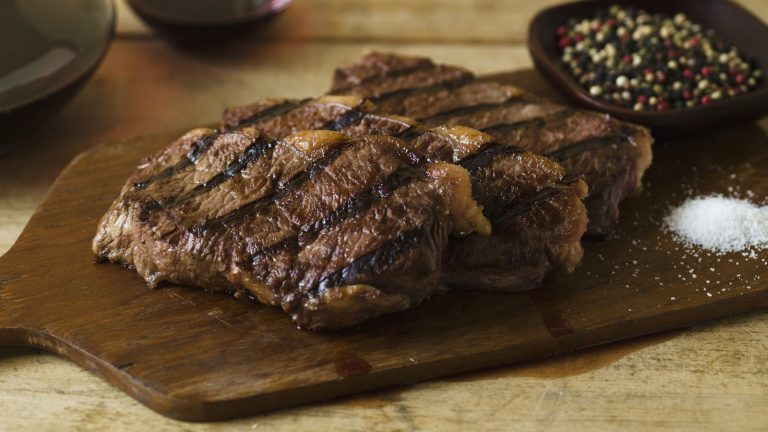 Contrary to Popular Belief, Eating Steak Is Safe When It Turns This Color