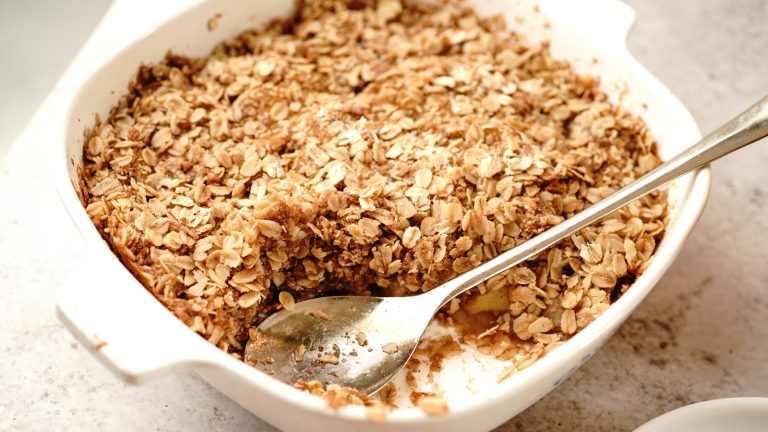 For the Simplest Streusel, Use Oatmeal