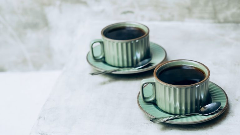 Are Vintage Mugs Safe for Drinking? Here's How to Determine Their Safety Are Vintage Mugs Safe for Drinking? Here's How to Determine Their Safety