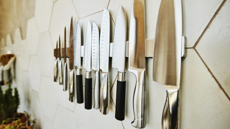The 5 Essential Knives Geoffrey Zakarian Suggests for Home Cooks