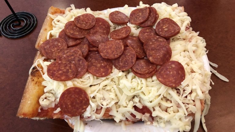 The Pennsylvania Pizza Parlor That Piles On Cold Cheese With Its Slices
