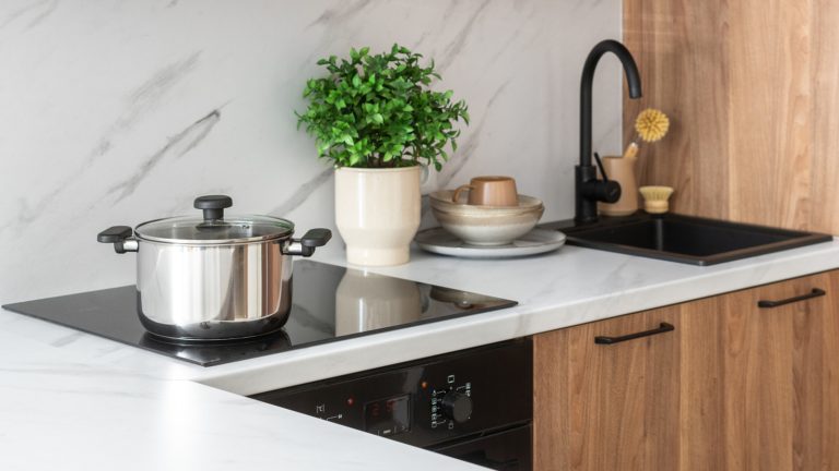 The Surprising Messy Kitchen Trend That Dinner Party Hosts Will Adore