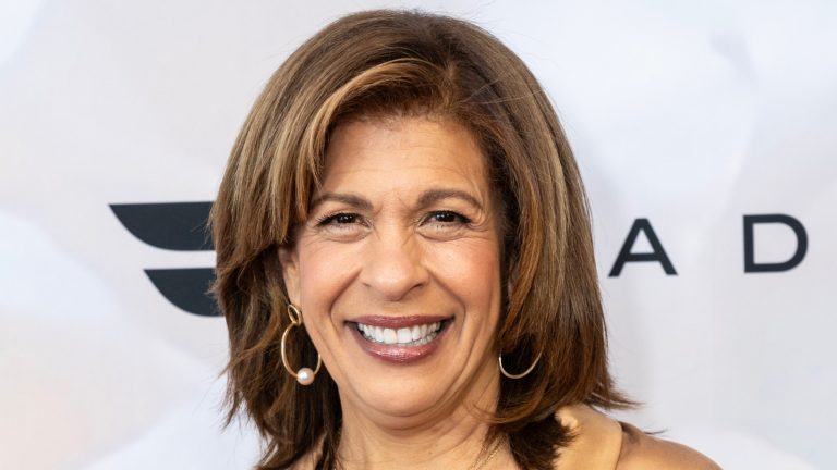The Store-Bought Snack Hoda Kotb Uses to Transform Boxed Cake Mix into a Showstopping Dessert