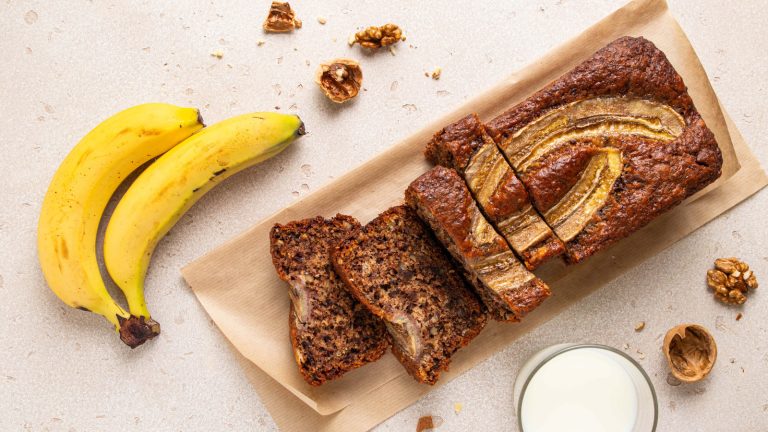 The Ultimate Guide to Freezing Banana Bread and Its Shelf Life