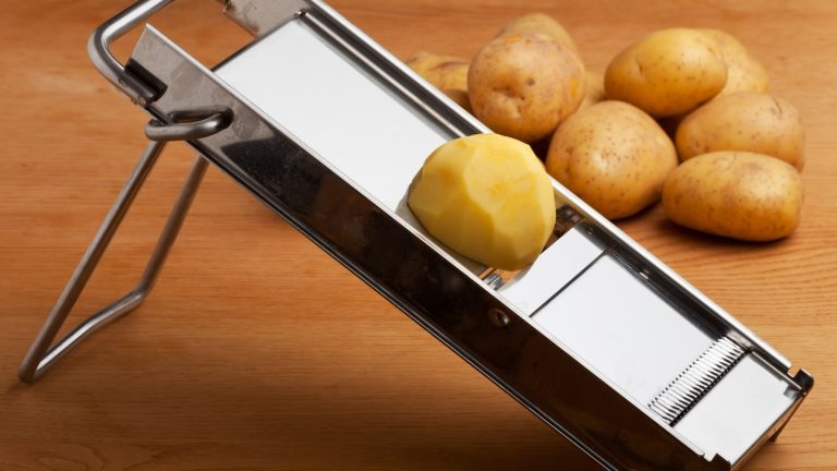 The Top 5 Mandoline Slicers of 2025, Based on Online Reviews