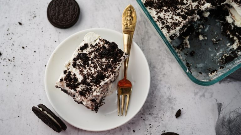 Why This 1920s Vintage Cake Remains the Ultimate Summer Delight