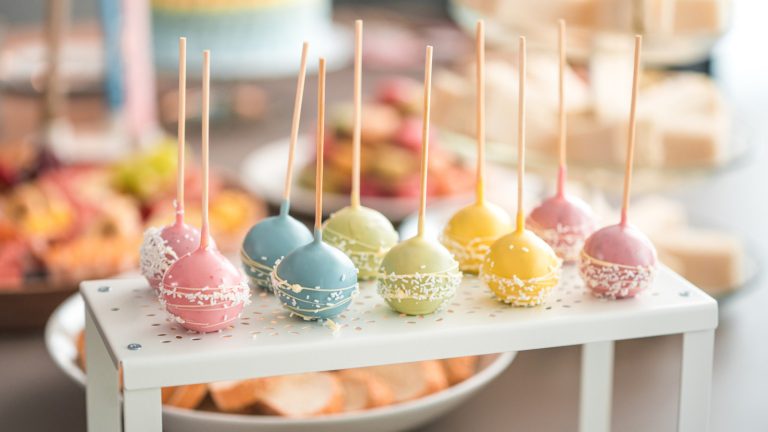 Why Your Cake Pops Keep Cracking and Quick Fixes